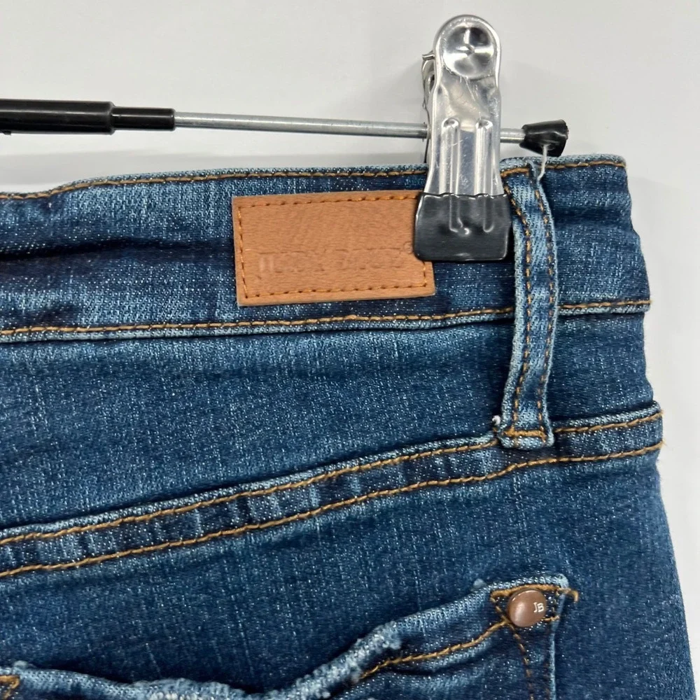 Judy Blue 7/28‎ Boyfriend Jeans Womens Medium Wash Distressed Raw Hem